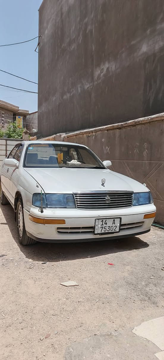 بطه كراون موديل 1992  بيهه بارد قليل بالمدكر الوره اثر طخه   وبيها جراد بالجنطه والبنيد وشوي خياسات 
  . تبريد منضومه جديده  كهربائيات كلها شغاله  السنويه جديده بأسمي. رقم بصره ومكانها بصره. السعر. 58 وبيها مجال    واتساب ***********

