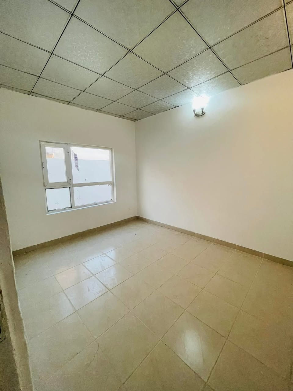 بيت للبيع في مجمع اينده في اربيل 
مجمع اينده 2
المساحة :- 216م 
يتكون من :-
 2 غرفة نوم | استقبال | هول | مطبخ    | مجموعة صحية |  
السعر : 7 دفاتر و 50 ورقة
نقدي بدون اقساط  
***************************************
 خانوو بۆ فرۆشتن لە ئاينده ستى ٢
ڕووبەر :- 216 مەتر 
پێکهاتووە لە :-
2 ژووری نوستن | دیوەخان | هۆڵ | چێشتخانە  | گەرماو 
- بۆ زانیاری زیاتر تکایە پەیوەندی بکەن بەم ژمارانەی خوارەوه
**************
***********

***********

***********

للمشاهدة المزيد من العروضات ومعرفة الأسعار يرجى الانظمام معنا في تلگرام  

‏ https://t.me/erbilkurdastanaqarat
