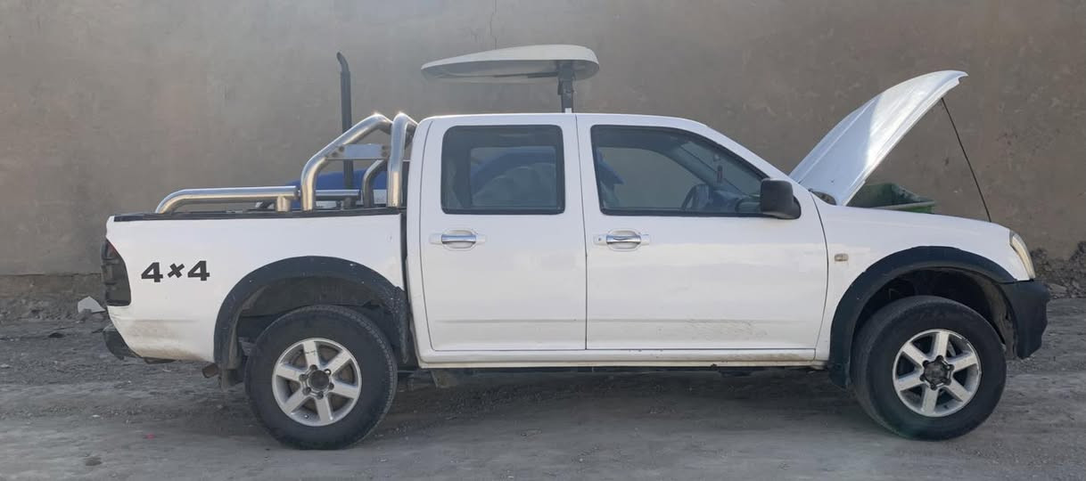 سياره شوفرليت لوف مال مزاد للبيع محور محرك وكير تيوتا هايلوكس بيكم ٢٠١٥  تترقم بغداد مكانها السماوه السعر 55$ تفاصيل اكثر الاتصال ***********
