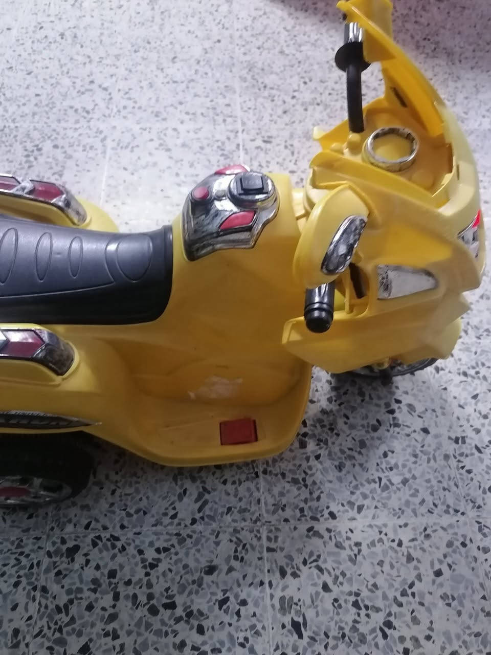 ماطور اطفال شغال كامل السعر ب٤٠ الف


**إذا كنت صاحب هذا الإعلان وتريد حذفه لأي سبب، رجاءا أرسل رسالة إلى الدعم الفني**