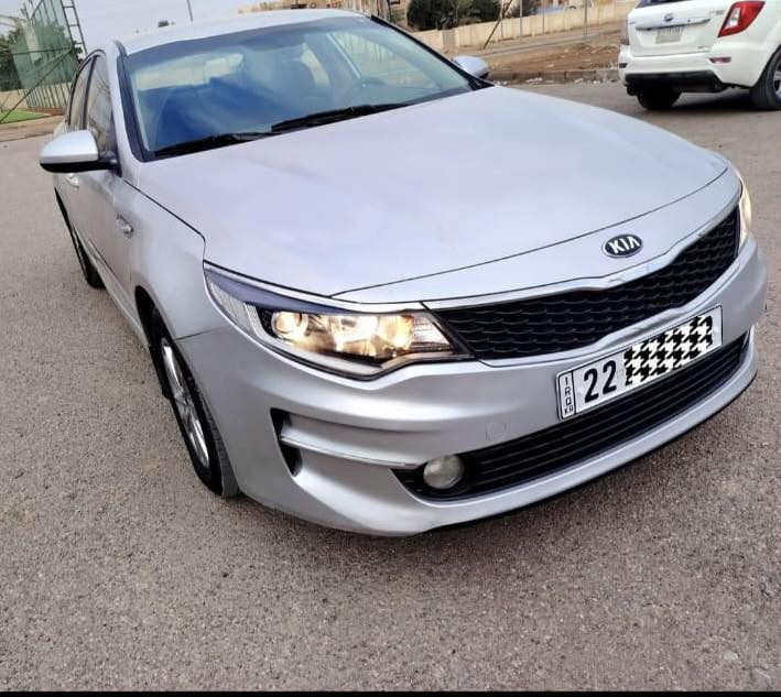 السلام عليكم للبيع كيا اوبتما 
موديل 2017 السياره جاهزه من كلشي 
السياره جديده
تبريد تتفئء تخم تاير جديد حداديه 
السياره بيها كصه فقط جنطه 
السعر 65 وبيها مجال قلبل 
عنوان السياره بصره 
رقمي ***********
