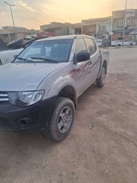 بيكم مستيبوشي موديل ٧محرك كير ونجي تبريد مكفوالة سيارة من ظربة وصبغ تخ...