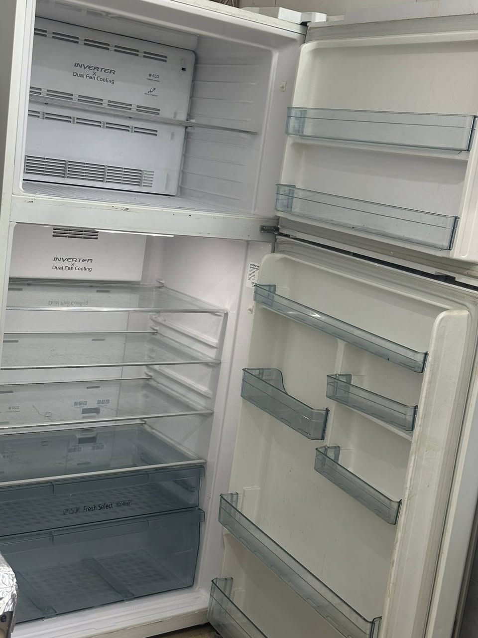 للبيع هيتاشي حجم٢٨سعر ٤٥٠مجال بسيط جداً استفسار رقم ***********
