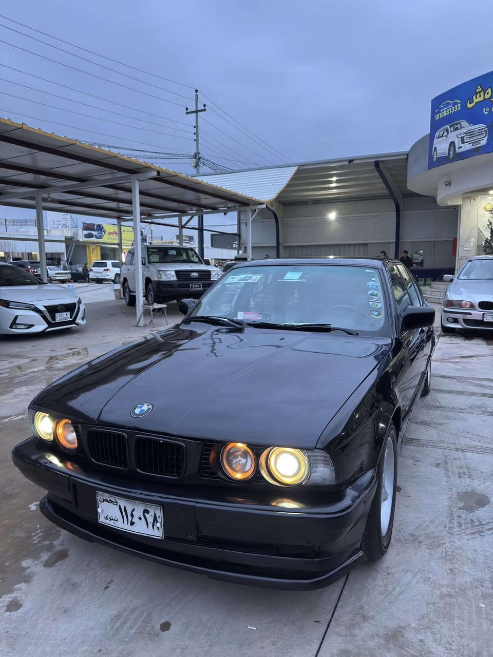 ‏  Bmw 520 🔥🔥 بۆ فڕۆشتن
مۆدێلی 1991  مه‌کینه 20 گێڕ عادی
 ~پێش پانە ~ لايتی ئەلقە بیلاد  ~ ناو غورفەي جوانە ~ گێڕ و مەکینەی بە شەرت سەرف و دوکەڵ و بوخاری نیە ~ تەقەو ڕەقەی نیە ~ جام کاره‌با ئۆتۆ ~ ABS ~ ئاوێنە کارەبای ~ ئاڕمی پلاستیکی هەولێرە بەشەرتی ئاڕمو ئەوەلیات موسو بڕاوە بە شەرت ماڵی دۆستە 
سعری ٤٢ گەلا و معاملە مشتەریت تێڵ بکە هەموو شتێکم نوسیوە شوێن سلێمانی ***********
