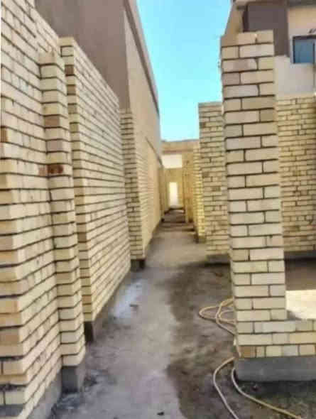 السلام عليكم عروض اليوم للبناء هيكل المتر ب١٨٠ الف.. تسليم مفتاح ب ٣٧٥ الف. المواصفات للعمل .. هيكل الطابوق الأحمر المتر ب(٢٠٠)
1_ فحص التربه من ناحيه الرطوبه 

2_ قشط الأرض وحدلها ع شكل مراحل

3_ فرش السبيس وحدله على شكل مراحل

4_ رش ماده الكلورودين للابتعاد عن الحشرات

5_ تأسيس مجاري املي شريف المصري

6_ صب رفت 40.سم.

7_ مواد الرفت سمنت مقاوم ورمل وحصو مكسر

8_ بناء الهيكل بل طابوق الجمهوري

9_ تسليح السقف بشيش عراقي

10_ صب السقف.. 20..سم

11_ بناء الستاره. 15.ساف + البيتونه

12_ فرش السطح بماده الفلانكوت والزفت

13_ تطبيك السطح شتايكر

14_تاسيس البيت سيمس سعودي او أردني

15_ تأسيس ماء كوي عاليه الجوده

16_ لبخ داخل البيت ب3. مراحل سمنت +جص+بورك

17_ لبخ الخارج بماده الأسمنت

18_ لبخ الواجها وتطعيم بورسلين او حجر

19_ أبواب داخليه خشب عراقي او تركي

20_ أبواب الصحيات المنيوم او pvc

21_ محجر المنيوم او جام او حديد

22_ بايه مرايه الدرج مرمر إيراني

23_ سيراميك الجدران هندي او إيراني

24_ تطبيك الارضيه بورسلين شركه ايفا

25_ نقوش بوكس الجبس بورد للاستقبال ففقط

26_ الجام ابيض او مشجر او عادي..

27_ سبورت لايت كول البيت

28 _ تأسيس بواري للسبالت والتقطير

29_ المواد بجوده عاليه ➡️➡️✅

لا نعمل بلقسط..... نتمنا لكم ما تتمنون

رقم الهاتف بي.. واتساب. ***********
