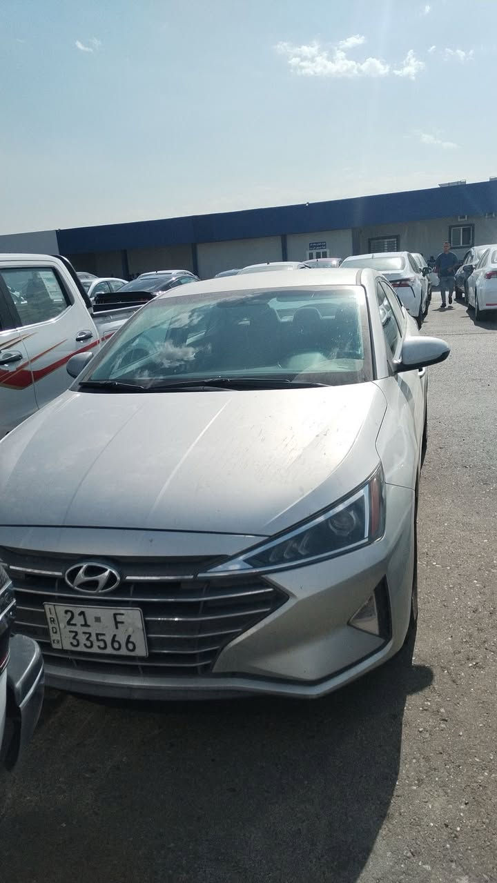 السلام عليكم
النتره ال ٢٠١٩ شمالي رقم سليمانيه الجديد بسمي وكاله تحويل شرط
مواصفات عاديه 
سياره كير مكينه حداديه 
تخم تاير كله جديد حادثها قطعتين صبغ مال امريكا وهنا بلعراق بارد جاملغ مفتوح
بدون دواخل  بدون ارباك سياره جاهزه من كل شي

***********
