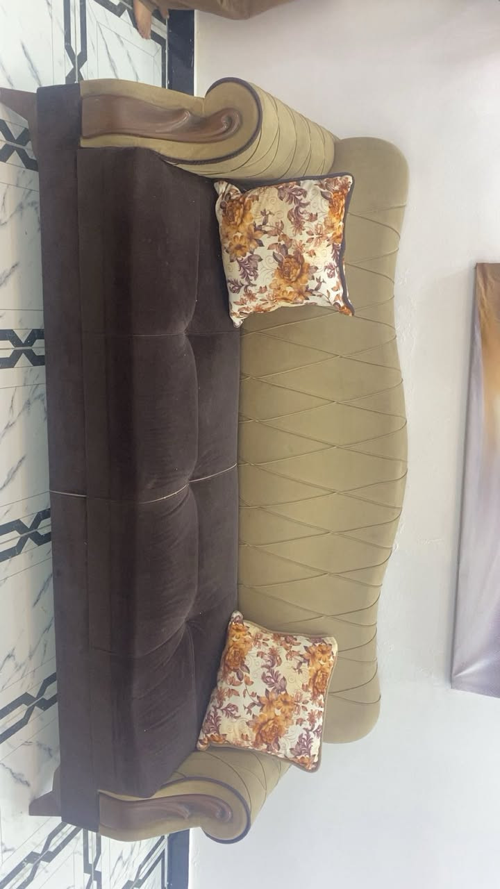 تخم ١٢ مقد يعني تخم ونص صار كم شهر من فصلنا مليون وميتين نريده ب ٦٠  نهايته محتاجين عدنه بناء هذا رقم التواصل ‭٠٧٧١ ٩٠٩ ٣٠٧١‬بي واتساب
