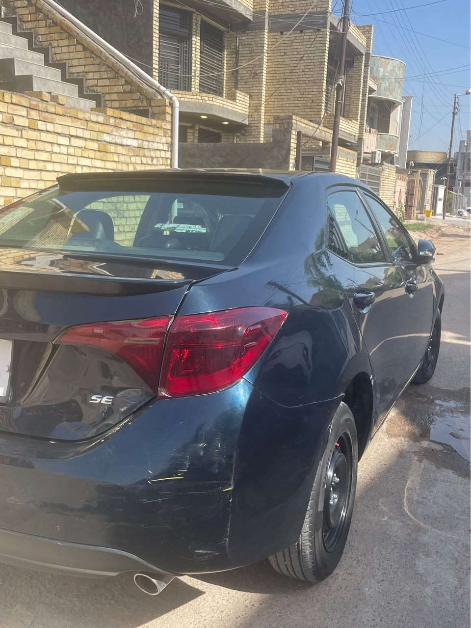 السياره : كورلا الشكل الامريكي
الموديل : 2018 
المحرك : 1,800
ممشى السياره : 300 الف 
أدامه جديده على السياره مـن بلكات وتنظيف نوزلا ، باتري جديد ، زوج تايرات جديد ، تخم ويل جديد اصلي ، تبريد ثلج ❄️ ، أدامه راديتر كامله 
تحكمات ستيرن ، تحديد مسار ، رادار ، مثبت سرعه ، أشاير بالمري 
السياره حادثها مـن الخارج بيبان أثنين جهة الراكب ، طخه بالجاملغ الامامي جهة السايق ، والجاملغ الخلفي ، وطخه خفيفه أسفل باب 
الگير السياره على الR يبوش
السعر : 107 وبي مجال حگ الجيه 
المكان : بغداد المحموديه 
رقمي *********** المحمودية, بابل
