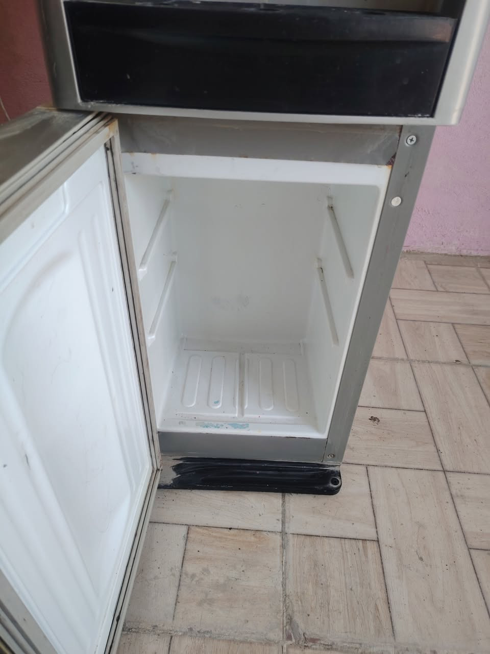 للبيع
براد شغاله ع الفحص حار بارد فقط ثلاجه متبرد سعره ٦٠ مكاني كوفه شارع المعمل


**إذا كنت صاحب هذا الإعلان وتريد حذفه لأي سبب، رجاءا أرسل رسالة إلى الدعم الفني**