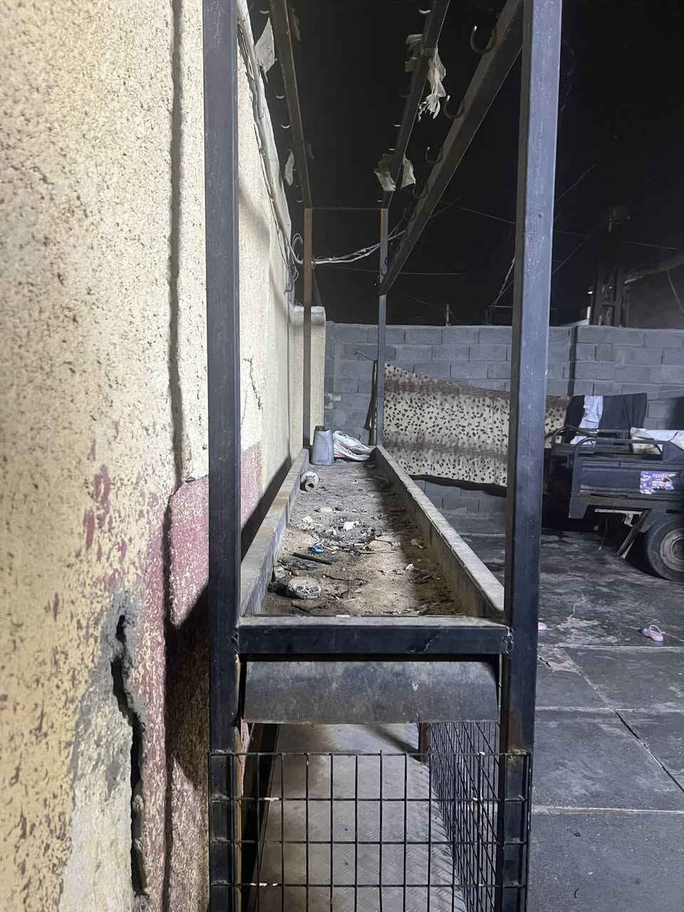 عراض مال مطعم البيع شوايه مال دجاج عراض مال مقبلات وشاش  المكان بغداد مدينه الصدر الشراي ***********
