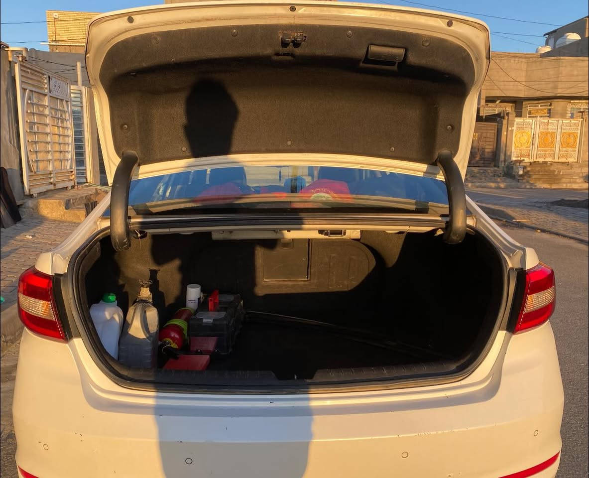 السلام عليكم 
سوناتا 15 خليجي ( وارد كوري ) ماشي عدنا خليجي بس للامانه هي كوري ممشاها 392 قابل للزياده 
مكينة 2000 MPI   رقم بغداد انگليزي سنويه 29
هزه 26 شهر 9 تحويل مباشر 
مكينة وكير وضعهم جيد جدا/حدادية امامي خلفي جيده /تخم تاير نص عمر///بدون حادث مكفولة من الحادث من الدعامية للدعامية بيها تخريب فقط بالعراق بنيد مصبوغ نفسه(شويه مُصفر) والجاملغات الامامية اثنينهم ملاون بيهم  //شرط بدون حادث //الكشر طبيعي بي رصعات  بسيطة او شخوط  بحكم عمر السياره

موصافاتها
—بصمة ودخول ذكي حساسات خلفية وكامره خلفية
—كشنات جلد تحكم كهرباءوتدفئة وتبريد كشنات امامية
—تبريد بيانو اوتو (منفصل )وقطعتين تبريد 
— تحكم سترين كامل وكروس كونترول وسترين فاليوم
—مري كهرباء واشاير بالمري و3 وضعيات قياده
— لايت اوتو تدفئة ستيرن وجنطة ذكية ومرآة وسطية تعتيم تلقائي 
وباقي المواصفات الموجودة بباقي السوناتا المعروفة 
السعر 128 ورقه وبيها مجال كذلك بيهه كم شغله بسيطة نقص تنزل بعد قطع السعر النهائي 
مكانها بغداد / المحمودية / الرشيد 
السياره تجي تشوفها وتدلل مايكون خاطرك غير طيب
وعذرا على الاطاله


**إذا كنت صاحب هذا الإعلان وتريد حذفه لأي سبب، رجاءا أرسل رسالة إلى الدعم الفني**