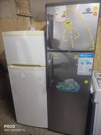 ثلاجة رصاصي • ثلاجة بيضه • طباخ