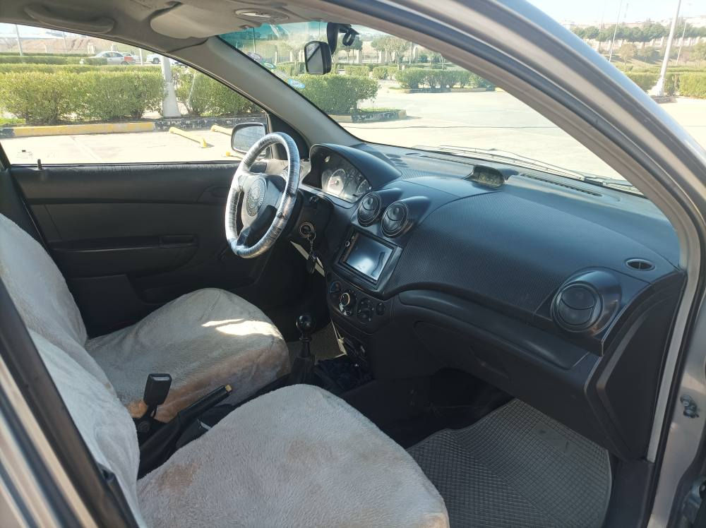 ئەڤیۆ 2007
گێڕ عادی
4پارچەی بۆیاخ
پێش و پشتی کەپسە داعمی نیە
تەقەو ڕەی نیە سەیارەکە توندو تۆڵە
گێڕو مەکینەی بەشەرت 
*********** السليمانية, العراق
