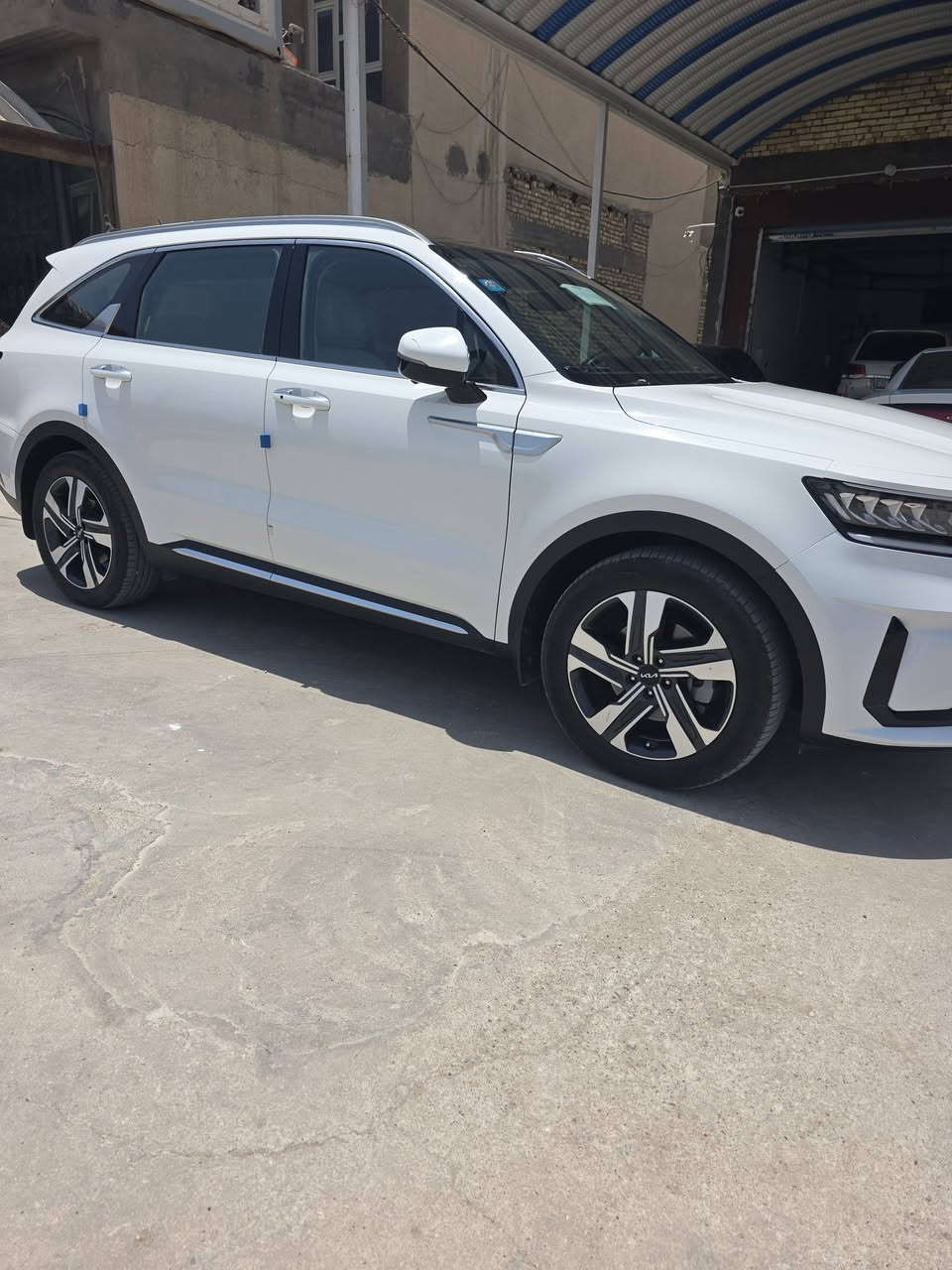 كيا سورنتو خليجي ٢٢ مواصفات ٥كاميرا بانوراما وباقي المواصفات الفول ماشيه ٢٦ كم مكفوله من الصبغ والتبديل ماعدا الرصعات والخدوش مكان السيارة ناصريه السعر ٢٧٨ وبيها مجال ***********
