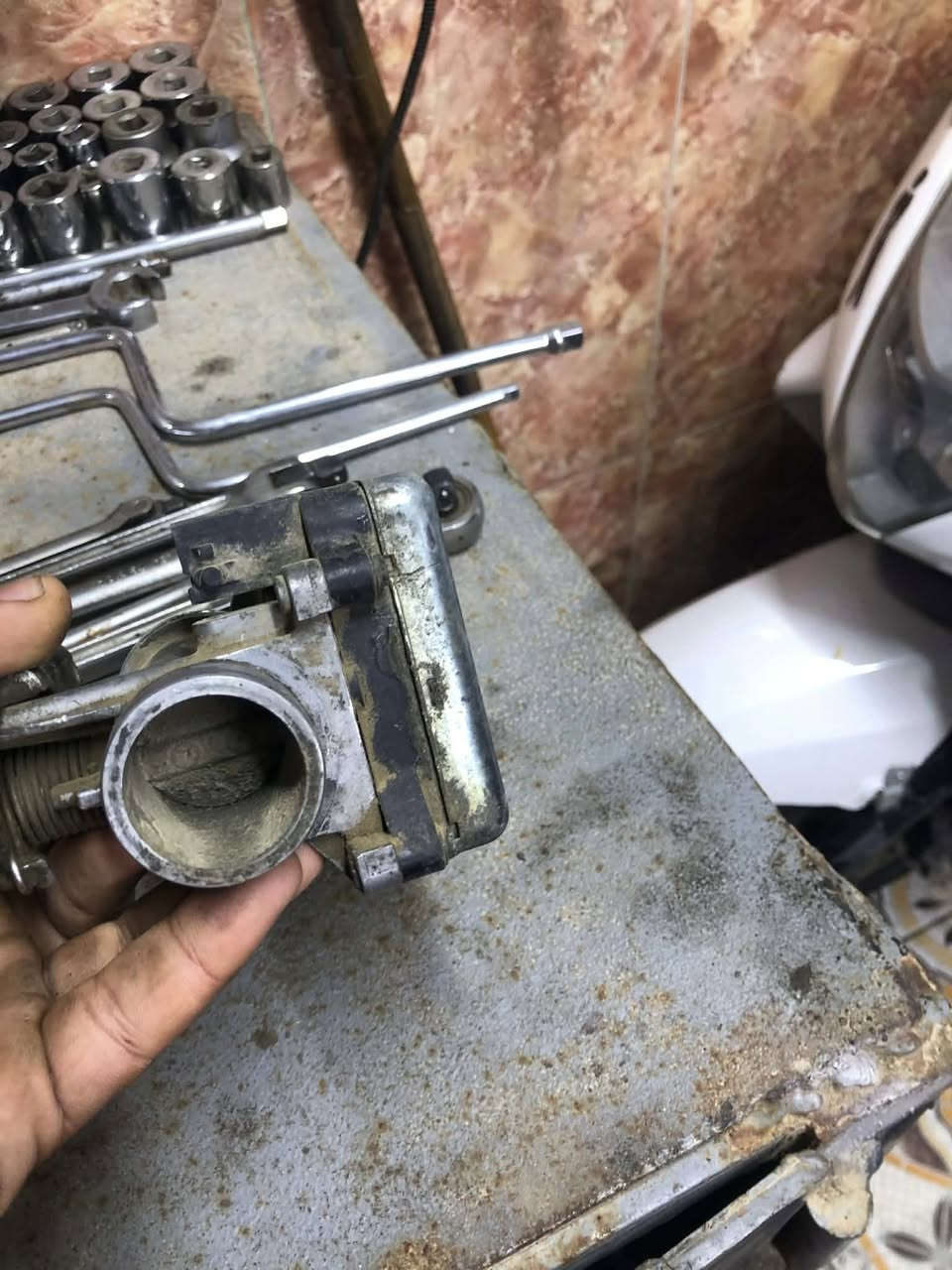 اجويتر ما امصلح  الديوانيه مركز  السعر ***********
