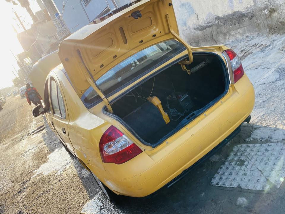 السلام وعليكم طيبة 2015  جديدة مكينة كير تبريد كشر مكفولة السيارة مناقصها كلشي فقط يرادلهة ميزانية وبوربرن خلفي  وبيهة هاي الدوسة مبينة كدام العين مدوشمة عام السيارة تخم خط ابيض رقم انكليزي تحويل ثاني يوم 42 وبيهة مجال مكاني بياع الشرطة الرابعة ***********👍***********
