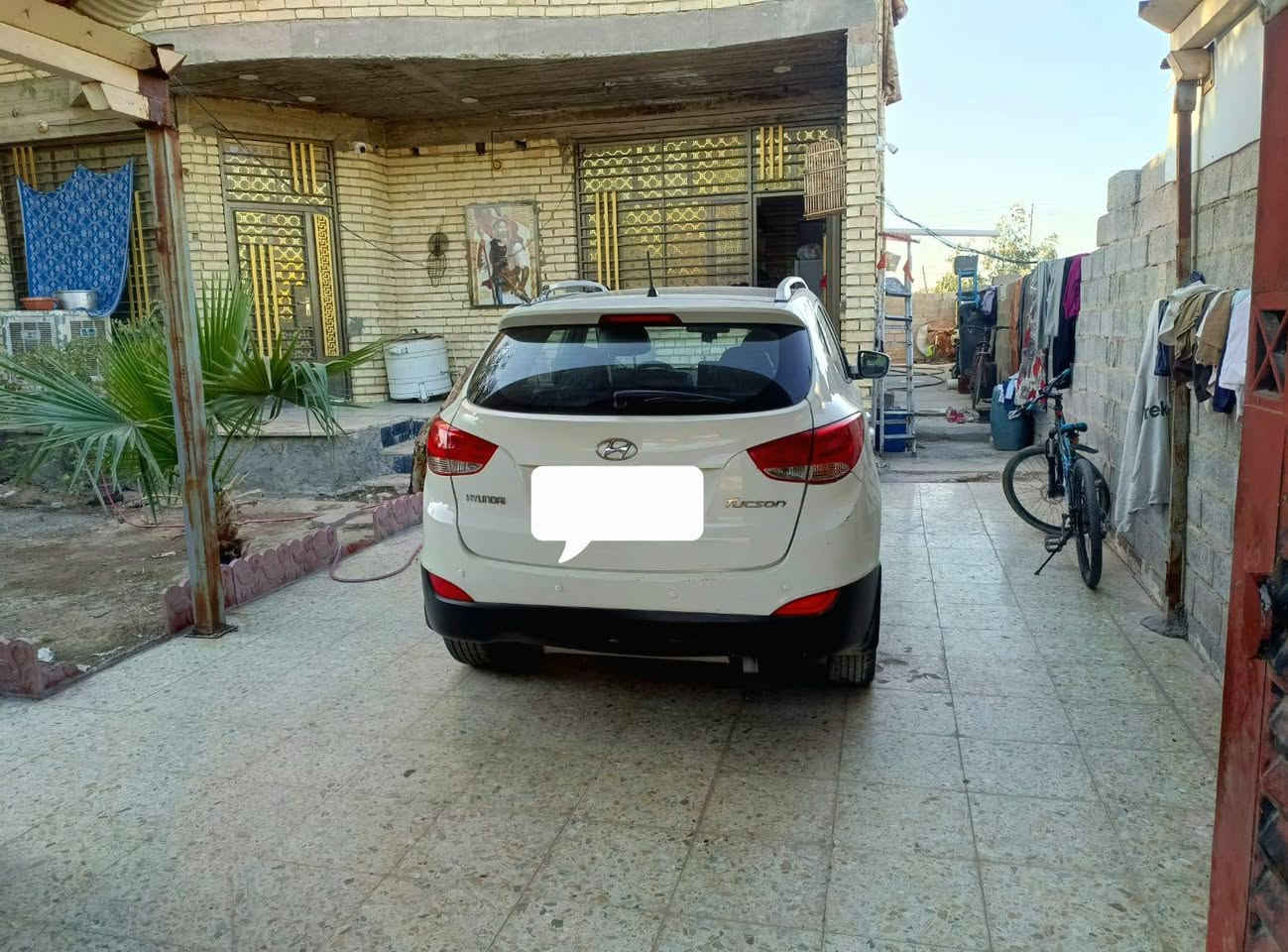 سلام عليكم  بيت للبيع الشعلة الدوانم المساحة ٣٥٠ متر 
واتساب ***********
