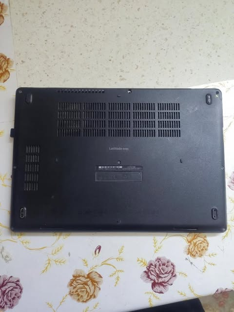 لابتوب كوريi5 

جيل السادس ذاكرة 128 

رام 8 ssd m.2 

جهاز منصب عليه ويندوز 11 بدون اي تعليق او لاك 

كلشي شغال 

بي منفذ تايبسي سماعات وشحن ومنفذ HDMI

بطارية اكثر من 3 ساعات 

سعرة 200 الف ويرهم مراوس مع جهاز ايفون او اندرويد


**إذا كنت صاحب هذا الإعلان وتريد حذفه لأي سبب، رجاءا أرسل رسالة إلى الدعم الفني**