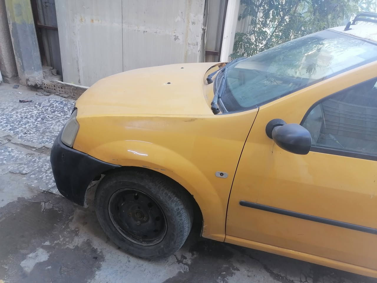 رينو لوكان م ٩ سنويه نافذه لسنه ٢٧ مكينه كير نظيفات بيها طخات وخياسات بسيطه بلهلالات كهربائياتها كامله السعر١٦ السياره بلاديه الاتصال على الرقم ***********
