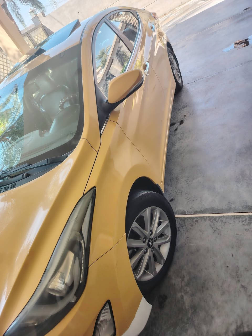 سلام عليكم للبيع النتره ١٥ خليجي مكفول فول مواصفات ما عدا بصمه سياره بسمي ادك جرص على ١٢٠ السياره خير من الله بس يرادلهه ترتيب الصدر السعر ١٢٠ ورقه وبيهه مجال المكان بغداد ابي غريب  بيع مستعجل للاتصال ع الرقم***********
