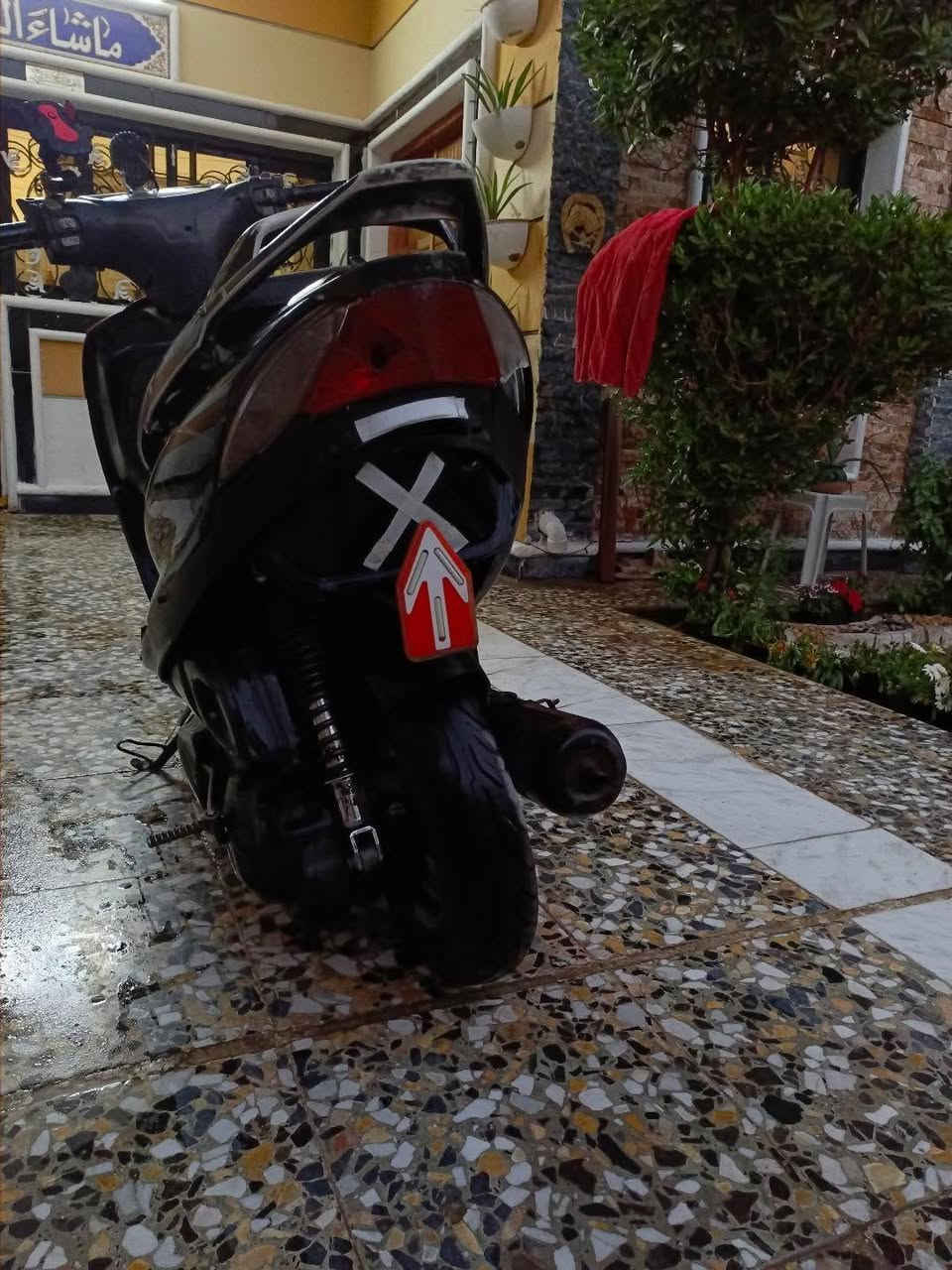 دراجه لبيع ماكس 140 بيهه مكينه تخبل جديده بس كاطعه ناريه مكان بغداد حي الاعلام سعر 175 رقم هاتف  ***********
