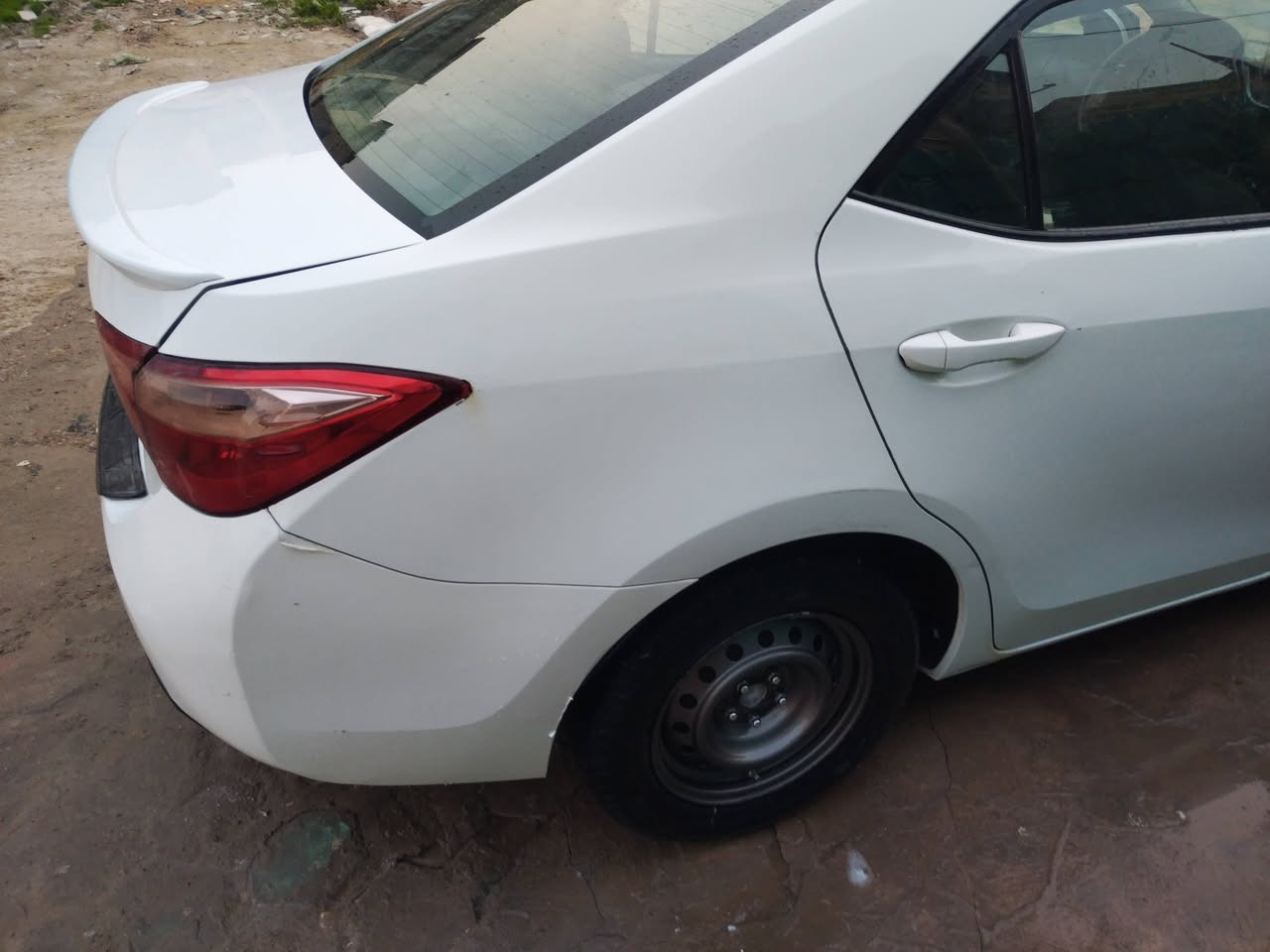 كورلا للبيع مديل ١٧ دياله سعر١٣٥ رقم ***********
