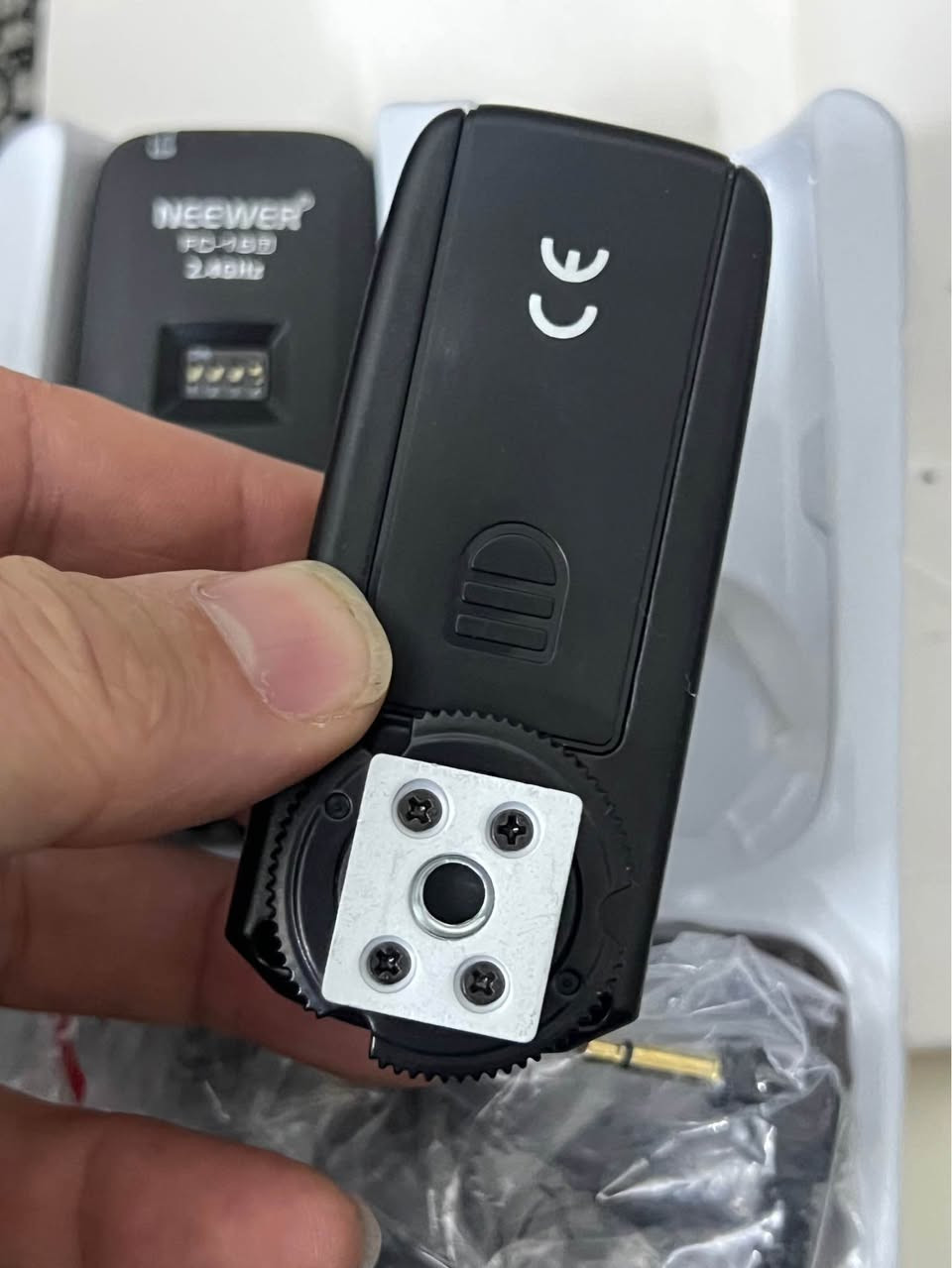 Neewer FC-16 2.4GHz wireless trigger أربيل, العراق


**إذا كنت صاحب هذا الإعلان وتريد حذفه لأي سبب، رجاءا أرسل رسالة إلى الدعم الفني**