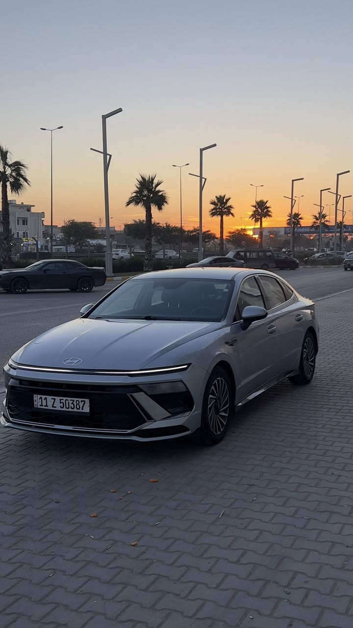 السلام عليكم
هونداي سوناتا هايبرد للبيع
موديل السياره 2024
وارد امريكي اللون سلفر 
مواصفات Sel
مكينه 2000 دوش 
السياره ماشيه 25 الف ميل 
سياره حادثها بارد بالجاملغ بدون دواخل وبارد ب الباب 
ايرباك فقط الدوسه
رقم بغداد باسمي 
سعر : 215 
مكان السياره بغداد الغزاليه
اي استفسار :  ***********
