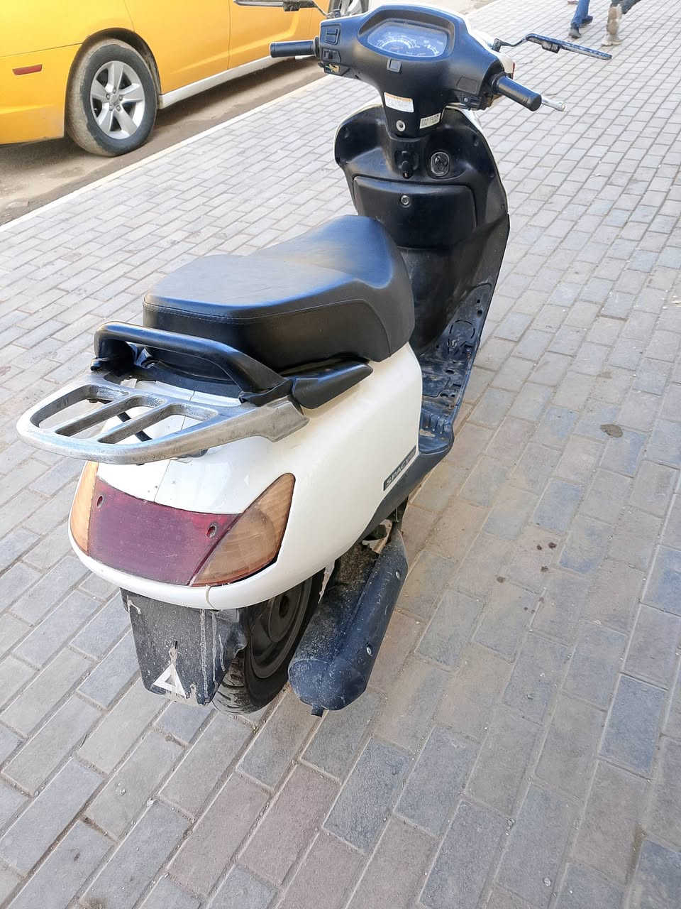 سبيسي ياباني شغاله سلف هندر كهربائيات كله شغال عوزه شغلات بصيطه السعر 350 وبيه مجال قليل موبايل *********** العنوان كوت انوار
