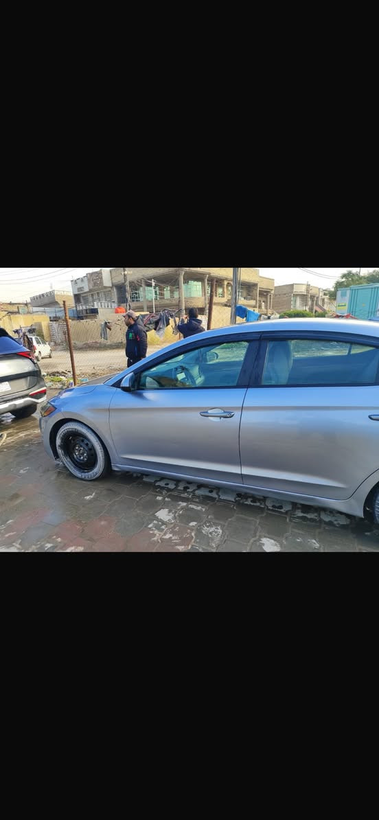 سلام عليكم للبيع النترا 2017 سياره جاهزه من كلشي سونار موجود بلصور سعر 120 مكاني بغداد حي اور سياره ليبل واحد كلها
***********
مكلف بلنشر
