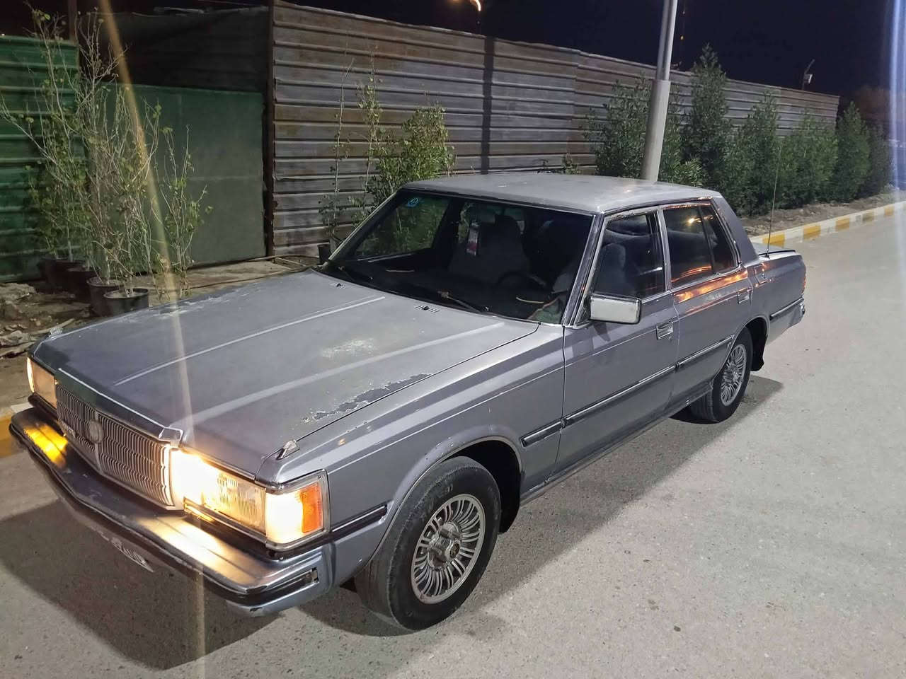 سلام عليكم سوبر للبيع 82 سيار جاهزة لاخر حبايه  مكينه وكير وكسن توني شادهن ثنين ونص ديلكو لا مصبوغه
 ولا مضروبه سياره شوفت عينك بعد بلاديه حداديه خير من الله نقص السياره بس تبريد السياره جاهزه رقم السياره انكليزي صاحبي يمي 
مكان ناصريه 
سعر خاص 
 مكلف بنشر 
***********
