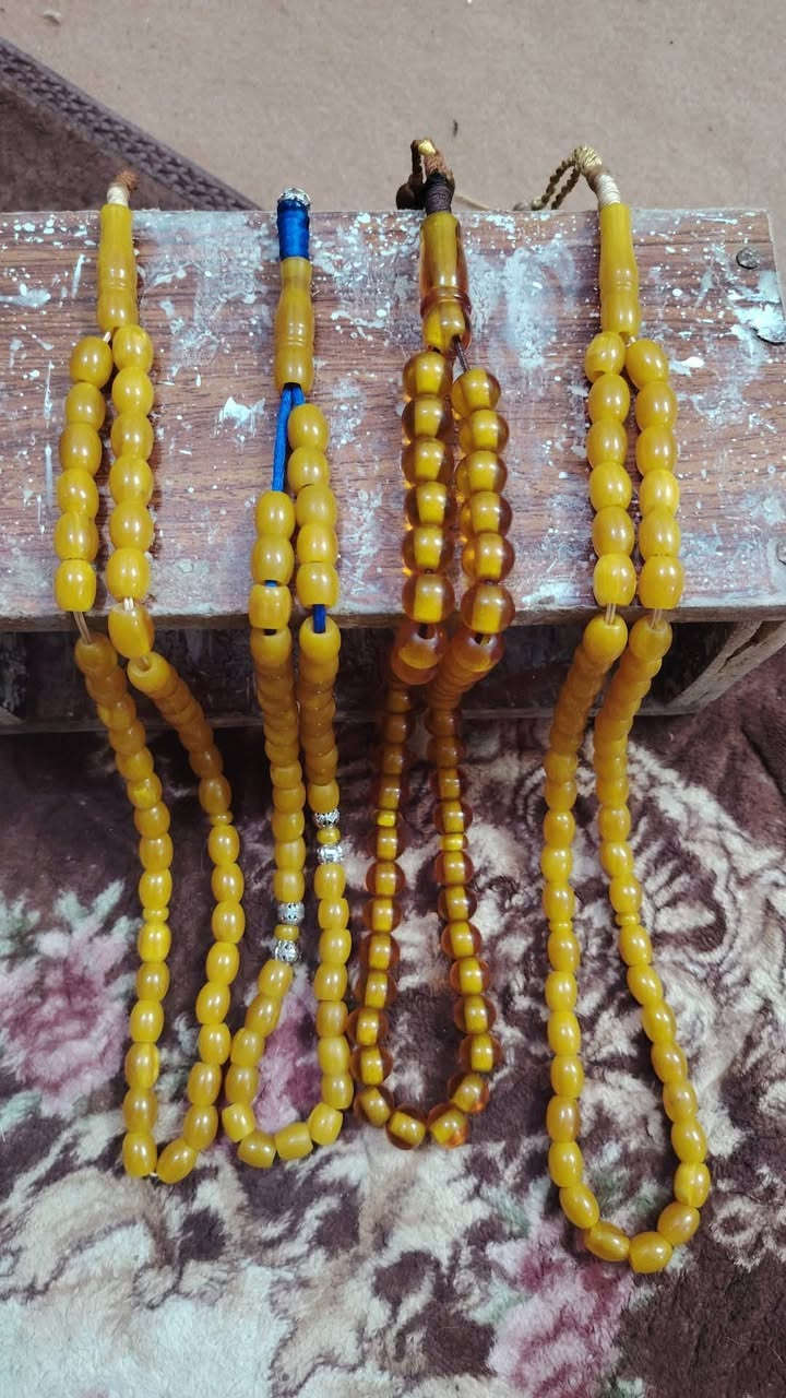 سلام عليكم
سندلوس المانيه قديم 
العدد الربعه سبح شرط سندلوس المانيه عطاب فوال 
مو شراي لا يراسل رجان 
مكان الشطره تفاصيل خاص  ***********
