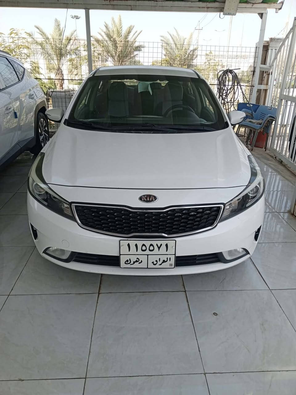 سيراتو موديل ١٧
ماشية ٢٠٠ الف مكفولة عدا شبر بالدوسة

السيارة نظيفة خير من الله 

السعر ١٣٣ وبيها مجال للطيبين 
واسط النعمانية 

***********
