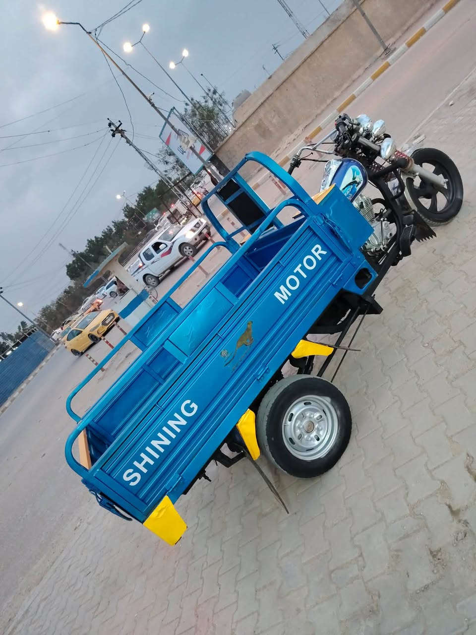 سلام عليكم ستوته للبيع فحل باب اول موديل 2015 وبيهه محرك 2025 ستوته رقم أو سنويه  ألماني مدور شوكت مايعجبك مكفوله كفاله عامه شاصي وركبه مكفولات بديهه مكفول لاكص ولالحيم ولامعجون فقط مصبوغ صبغ عام حراري أصلي للجماليه تخم كهربايت كله شغال تخم تاير جوبلس جديد ورك عالي مامدكوك دبلات امامي أبو السبرنك شغال سدر جديد ستوته نكره سلف ومال جنيان ونضافتهه نفس الصور شرط مكلف بنشر هاذا رقم راعيهه وسولف ويااا مكانهه الديوانية خاص ماجاوب ***********
