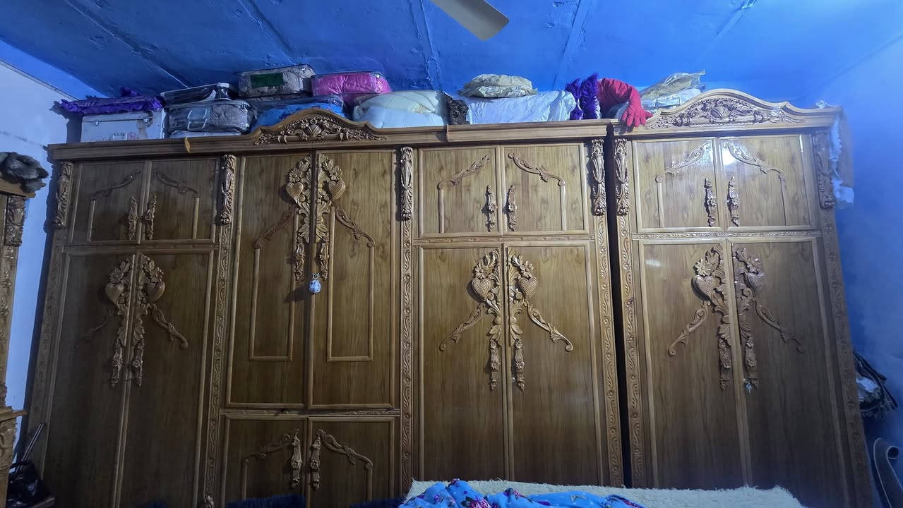 سلام عليكم ورحمة الله وبركاته غرفه نوم جديده استخدام قليل العنوان ميسان العماره السعر مليونين مجال قليل كلش ***********
