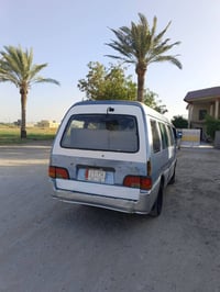 اسيا موديل 95 مصفره مامطلوبه لو ربع متعهدمن كل نقص السعر 45 وبيها مجال...
