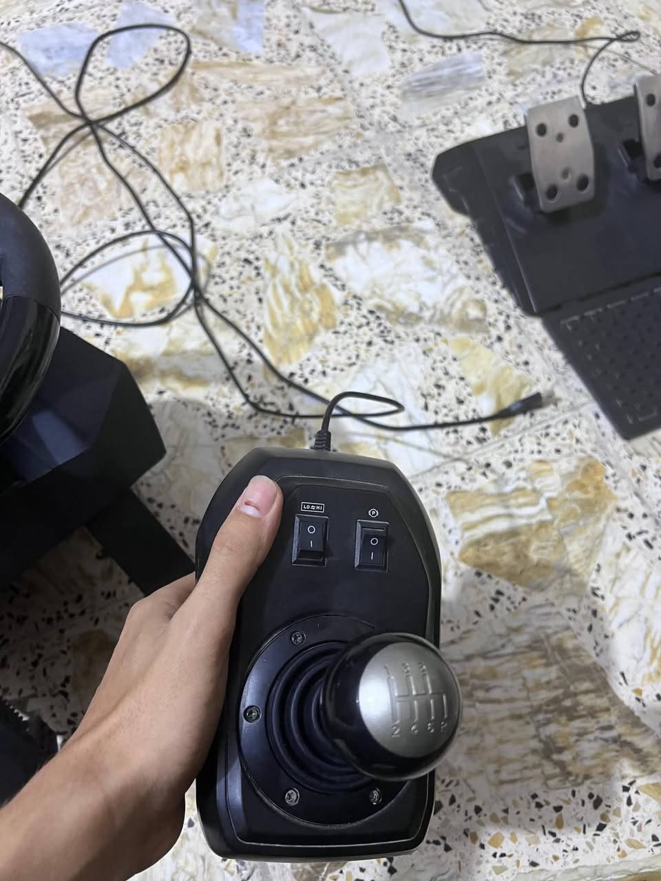 اسلام عليكم
دركسون V9 كامل للبيع

يشغل أكس بوكس سيريس S و و PC و بليستيشن 4/3

ستيرن

كير 6 نمر

دواسات

والكرتون ويا

يتحول من 900 درجه ألى 270 درجه

الرقم ***********

السعر 80 ألف وبي مجال بسيط

العنوان صلاح الدين تكريت و موجود توصيل محافظات
