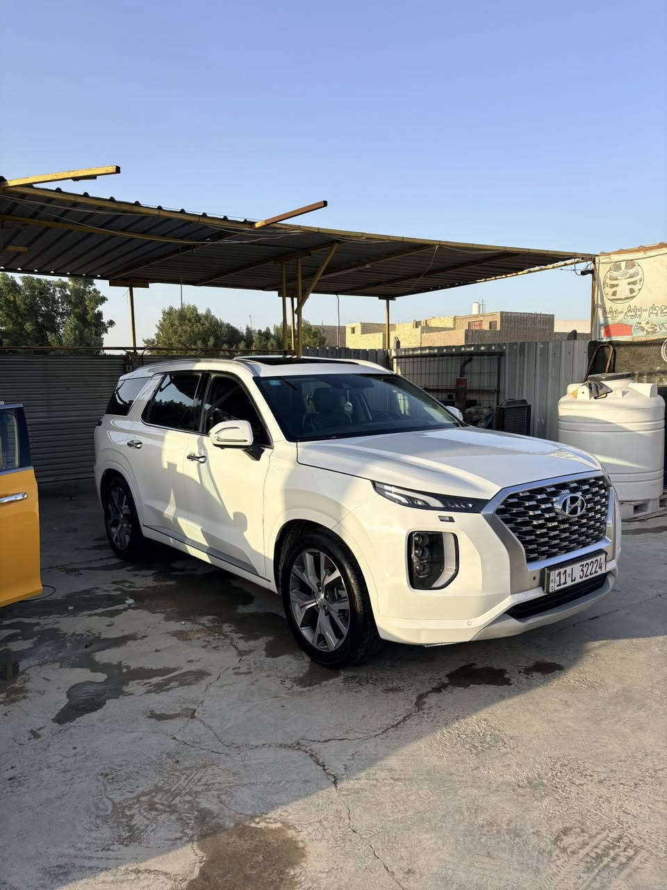 هيونداي بالسايد “ لمتدد اعلى فئه
موديل22

حادثها تبديل بنيد فقط نفس ألون بدون صبغ كلها ليبل واحد 

 لايت ثلاثة عدسات

ماشية 30mil

 حجم المكينة 6 سلندر 3800 

‏‎. رادارت خلفية وجانبية

‏‎.فتحة سقف + بانوراما

‏‎.داخل اسود  

خزن وضعيتين مع تدفئة وتبريد المقاعد الامامية والخلفية

‏‎. ٤ وضعيات قيادة 

‏‎. قراءة خطوط السير 

‏‎صندوق كهرباء 

‏‎٣ قطع تبريد

‏‎حساسات أمامية وخلفية

‏‎دشبول شاشة ديجتل

‏‎دخول بصمة ذكي

‏‎سايد بريك كهربائي 

‏‎أوتو هولد + نقطة عمياء

‏‎. شاحن لاسلكي

‏‎. مثبت سرعة

‏‎. مرايا جانبية هيتر + تعتيم

‏‎. بدلات التغير السرع شفتات على المقود

‏‎. حساسات نقطة عمياء + مساعدة تغيير المسار

‏‎. نظام الثبات الالكتروني

‏‎نظام التحكم بالفرامل

داتشو 

‏‎نظام التحكم بالفرامل على المنعطفات

‏‎نظام حساس ضغط الاطارات 

‏‎نظام تحذير من الاصدام

‏‎نظام مكابح طوارئ

‏‎. نظام الصوتي سستم من هارمن كاردن 

. اربع وضعيات تحكم سبورت وايكو 

‏‎والعديد من المواصفات 

 مكاني بابل 
***********7
***********
