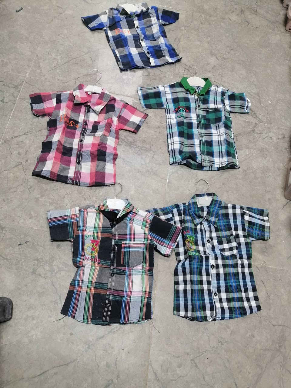 #بنطرون_ولادي بناتي ٤ل١٢سنه 
#السعر 7الاف
#قميص_ولادي_بناتي ٤_١٢سنه
#السعر 6500
#بنطرون ولادي_بناتي بيبي ب5الاف
#قميص ولادي_بيبي ب3500
#يوجد_توصيل 
#العنوان_فلوجة حي الشهداء مقابل عيادة دكتور وليد مجاور مكتب العراب 
#للحجز_خاص_او واتساب ***********
