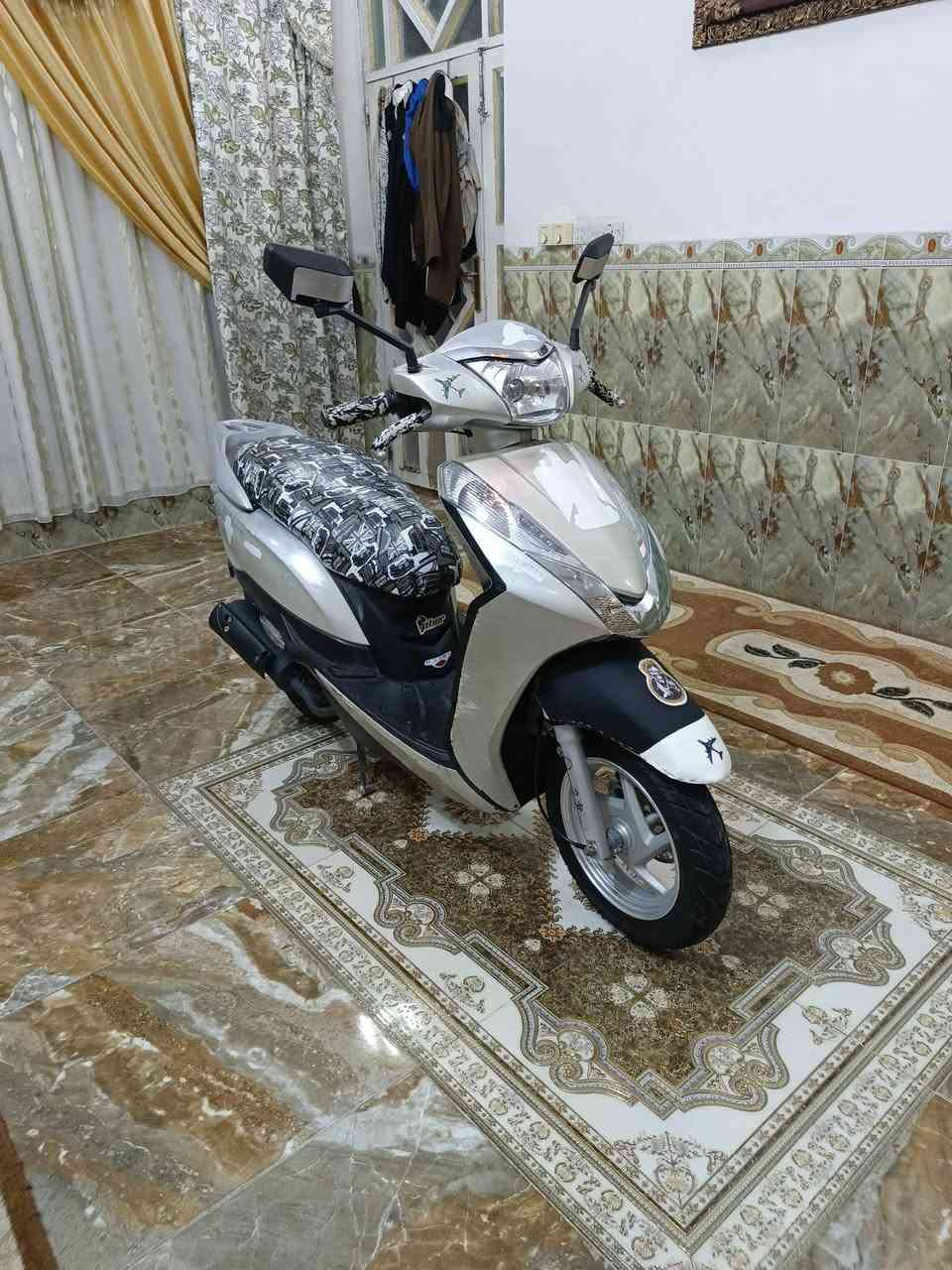 دراجه البيع نضيفه مكفول كفاله كلها شغاله سلفه هندر جديدة معنه الكلمه ***********
