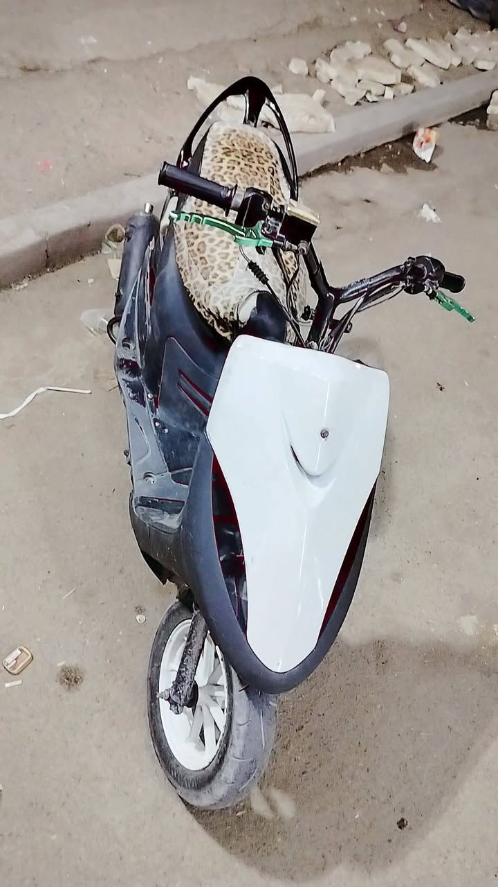 السلام عليكم دراجه عدله مال لعب سعره 325وبيه مجال مستعجل على بيعته الرقم ***********
