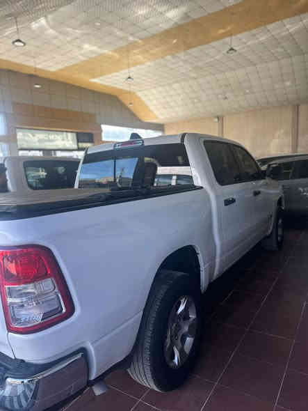 دوج رام 4x4 RAM
موديل 2023 
مواصفات بك هورن 
باب كبير بودي قصير 
شاشه وسطية
حساس امامي و خلفي
كشنات تدفئه و كهربائي
تشغيل عن بعد
محرك  6 سلندر ايتورك نظام تقليل وقود
 دفع رباعي4x4   
ماشي 43mi
سيارة بجم كبس شبر من جاملغ خلفي تكحيل
بدون دواخل وايرباك
رقم كاتي موقت تترقم شمالي

سعر. 283ومجال

1C6RRFFGXPN685505

***********
