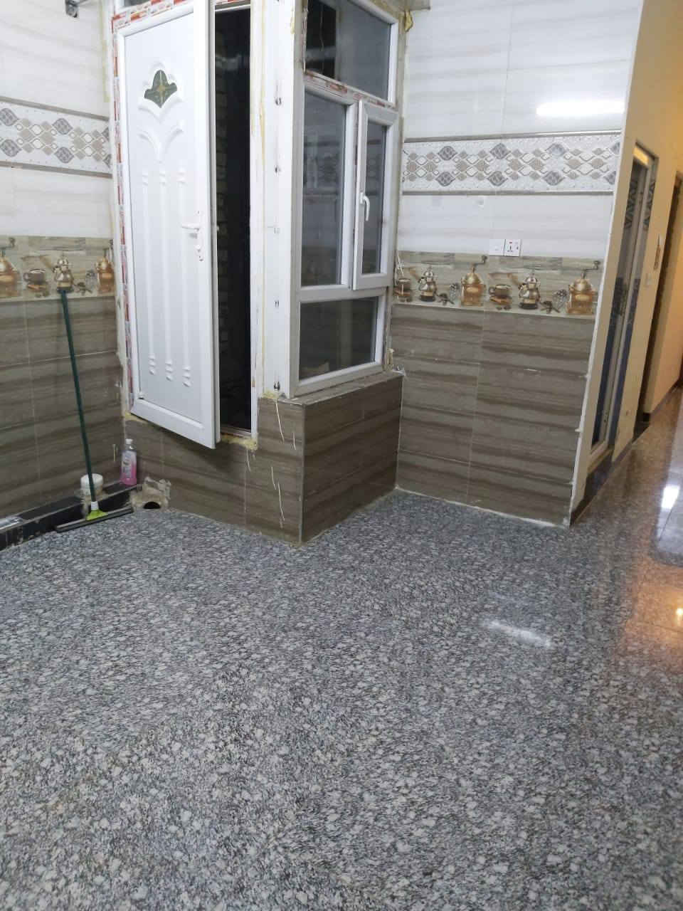 ✨ الأريج للعقار ✨
📢 شقة للإيجار – طابق أول
🏠 شقة جداً نظيفة ومناسبة للعوائل الصغيرة
📐 المساحة: 80 متر
🔹 تتكون من:
• هول مريح
• غرفتين نوم (غرفة كبيرة + غرفة متوسطة للأطفال)
• صالة
• مطبخ
• صحيات
• بلكونة
• سطح
📍 الموقع:
الأعظمية –  / راغبة خاتون
💰 الإيجار: 475 ألف (قفل)
📞 للاستفسار والتواصل: متوفر واتس اب
***********
✨ شقة نظيفة وجاهزة للسكن فوراً ✨
