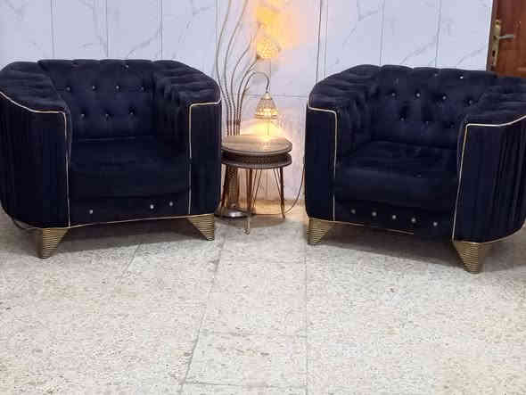 تخم تكمه نظيف جدا 10مقاعد ب270الف وبي مجال المكان الوشاش *********** يوجد توصيل بكروة يوجد واتس اب
