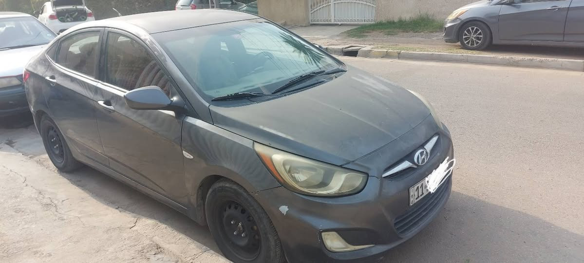 السلام عليكم 
اكسنت 2012 رقمها الجديد 11 بغداد وارد امريكي ماشية 68 ألف ضربتها بامريكا بنيد وجاملغ ايسر وبيها طخة بالعراق جزء من الصندوق وكلها حالتها جيدة جدا تبريد كله بدلته على ايدي كومبريسر وانابيب وفريز وراديتر كله جديد سيارة كال بيت ماشية قليل جدا صبغتها حزام لان بيها شخوط حاليا فقط جاملغ امامي  يحتاج صبغ جزء منه مكاني بغداد 
السعر 85 ورقة
***********
