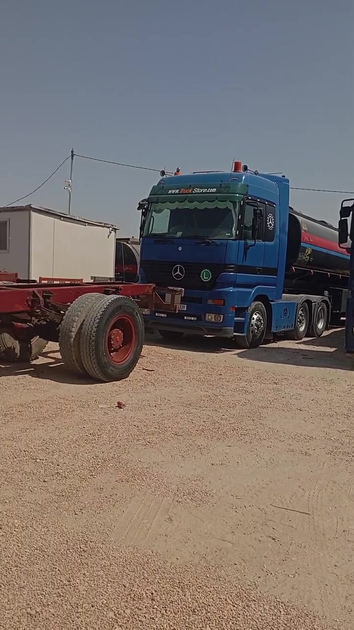 معارض جديده قرب جسر المو ضفين في الفلوجه معرض عالم السيارات رقم المعرض  ***********

