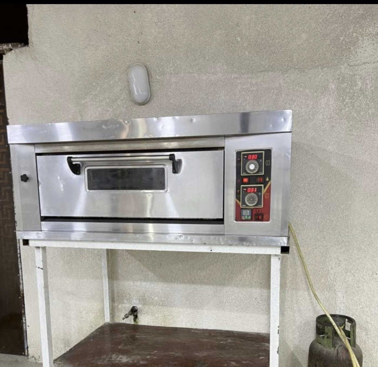 فرن للبيع شغال وحجر من الداخل + كابسه غاز 
سعر الفرن ٥٠٠والكابسه ٧٥


**إذا كنت صاحب هذا الإعلان وتريد حذفه لأي سبب، رجاءا أرسل رسالة إلى الدعم الفني**