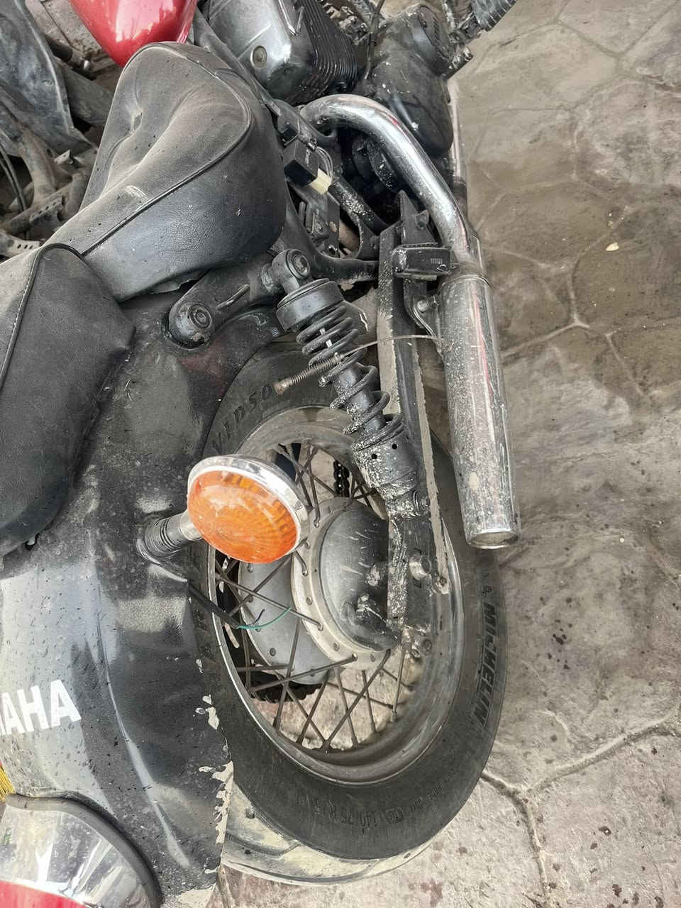 دراجه هارلي يومها
محرك 250 
كلج منتهي 
تبخير بيها تصرف دهن 
سعر مناسب 
مكان بغداد حي الجامعه 
***********
