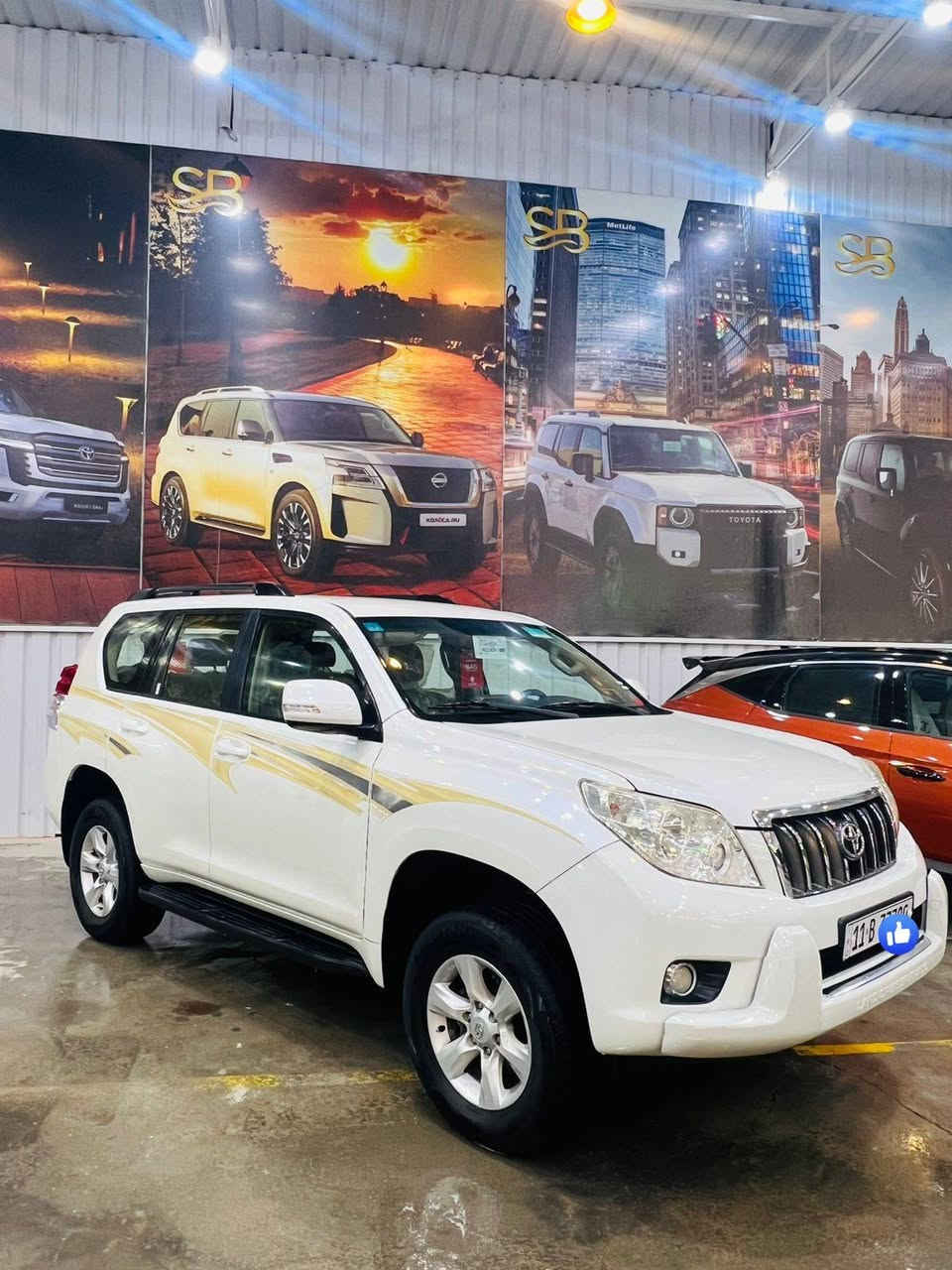 ماشاء الله 
برادو 2010 🧿
كويتي 1/1 😍
كفاله ماعدى بارد 3 اصابع باب السايق 
رقم بغداد مميز بأسمي تحويل ثاني يوم
سنويه وارقام وهزه وفحص كله جديد 
تحويل او وكاله بعيوني 
سبير تعليك 
مانع انزلاق 
تحكمات ستيرنك 
شاشه كاربلي
حساسات اماميه خلفيه 
زراك لايت 
مري شفط لكزز 
4 سلندر 2700 سوبر ع شرط كير ومكينه كله جديد وبرغي ماتذب عليها 
ثلاجه 
كشن واحد كهرباء 
7 راكب تبريد 
تبريد 3 قطع 
تخم تاير شركة 
سيارة استلام شركة تيوتا على ايد وحده مال بيت الله يشهد 
جديده كلش وبالعافيه على ياخذها 
*********** 
النجف الاشرف 
اتصل وبيك خير وتدلل
