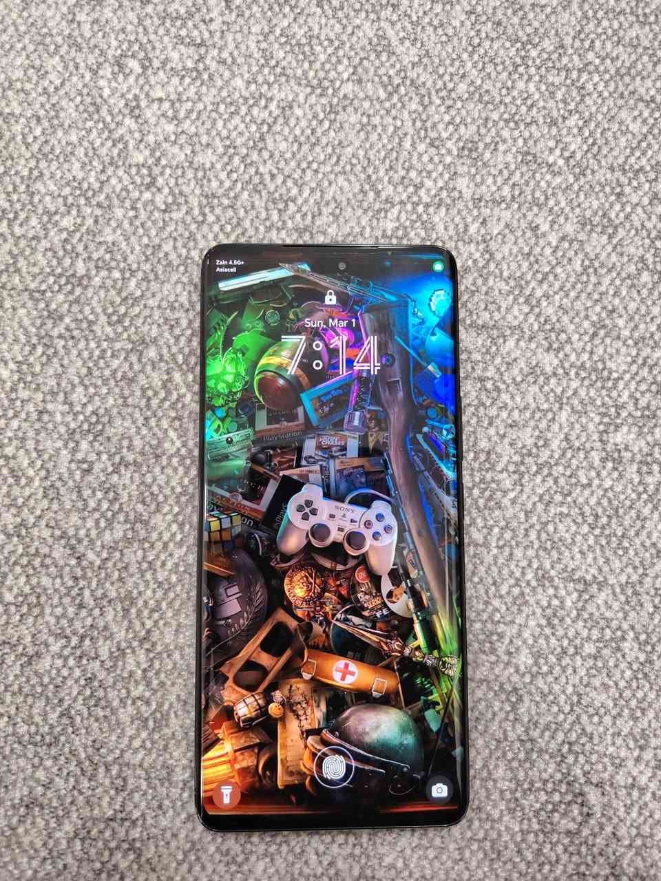 سلام عليكم هونر اكس ٩ سي  ذاكره ٢٥٦ بطاريه ٦٦٠٠
كامره ١٠٨ م
قبل سبوع ماخذه بس مرغبته لين اني من جماعت الايفون
سعره ٣٠٠ الف مكان حي الخضراء ***********
